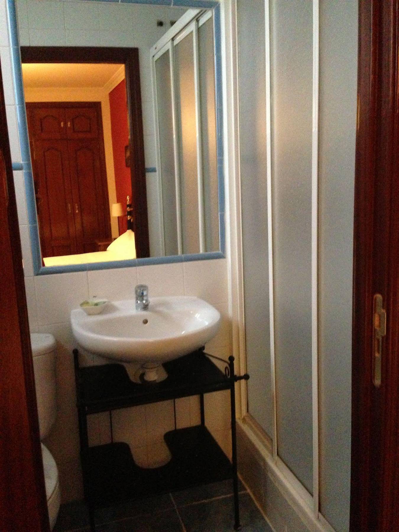 Hostal La Estrella Μαδρίτη Εξωτερικό φωτογραφία