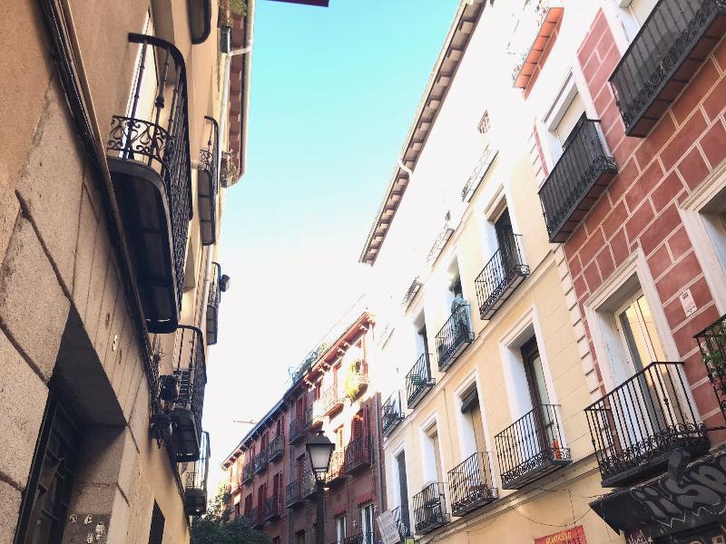 Hostal La Estrella Μαδρίτη Εξωτερικό φωτογραφία