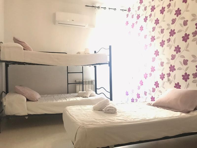 Hostal La Estrella Μαδρίτη Εξωτερικό φωτογραφία