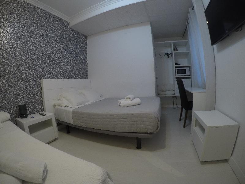 Hostal La Estrella Μαδρίτη Εξωτερικό φωτογραφία