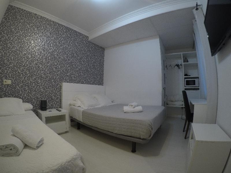 Hostal La Estrella Μαδρίτη Εξωτερικό φωτογραφία