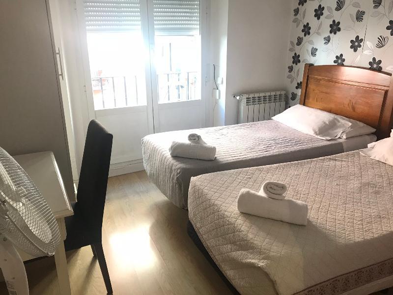Hostal La Estrella Μαδρίτη Εξωτερικό φωτογραφία